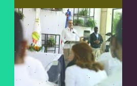 Abinader dice hay “nudo legal” con más de 400 escuelas